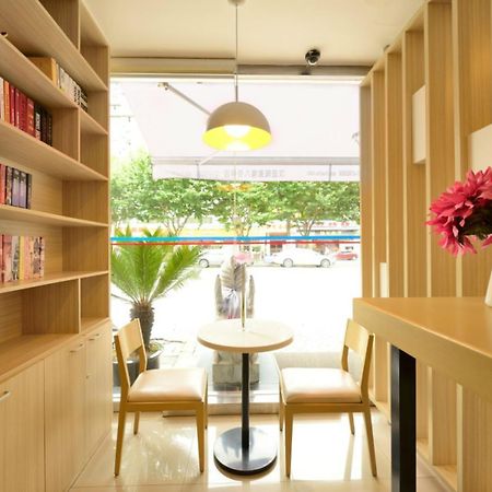 Hanting Hotel Zhuhai Gongbei Port Qinglv Nanlu Branch Ngoại thất bức ảnh