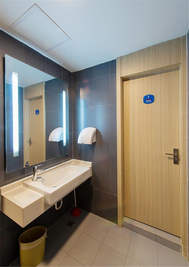 Hanting Hotel Zhuhai Gongbei Port Qinglv Nanlu Branch Ngoại thất bức ảnh