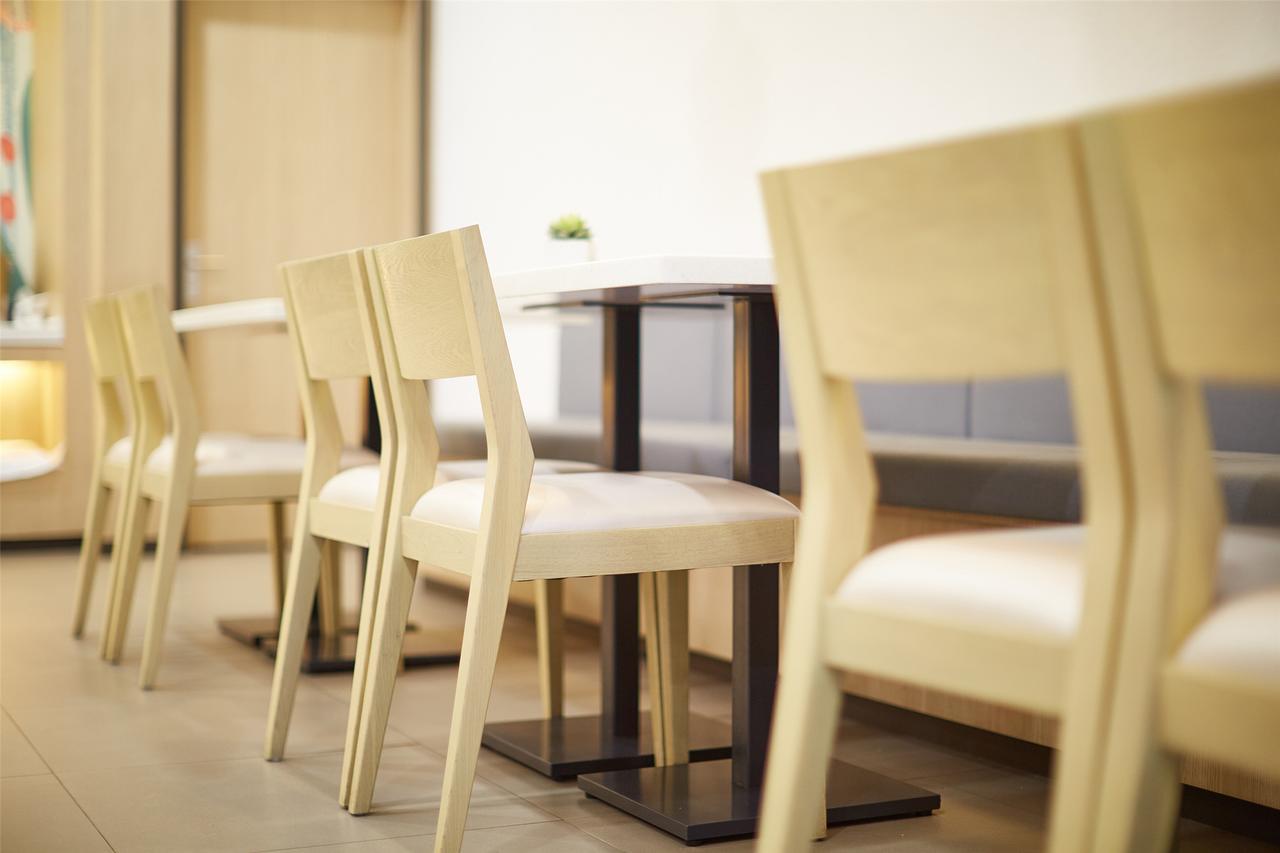 Hanting Hotel Zhuhai Gongbei Port Qinglv Nanlu Branch Ngoại thất bức ảnh